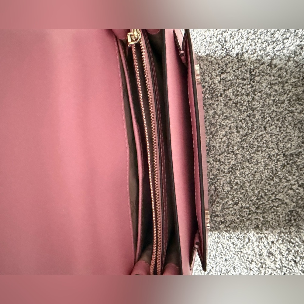Michael Kors Pink Crossbody Bag with Gold Chain - Picture 7 of 11